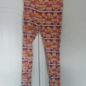 LulaRoe Disney Mickey and Minnie orange and yellow tall and curvy leggings